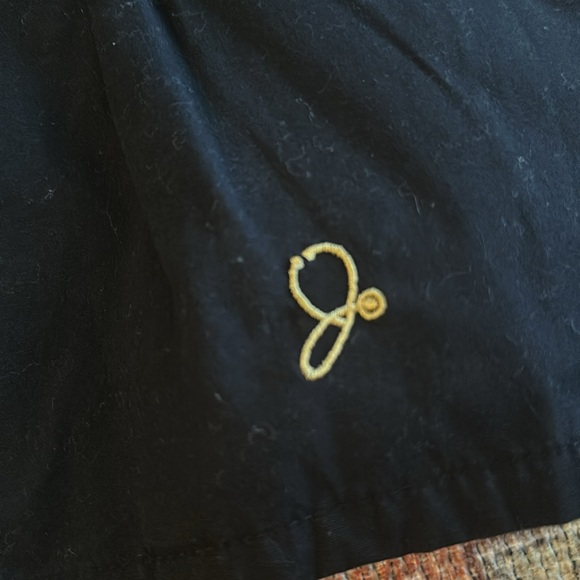 Jaanuu embroidered scrub top - Picture 3 of 3